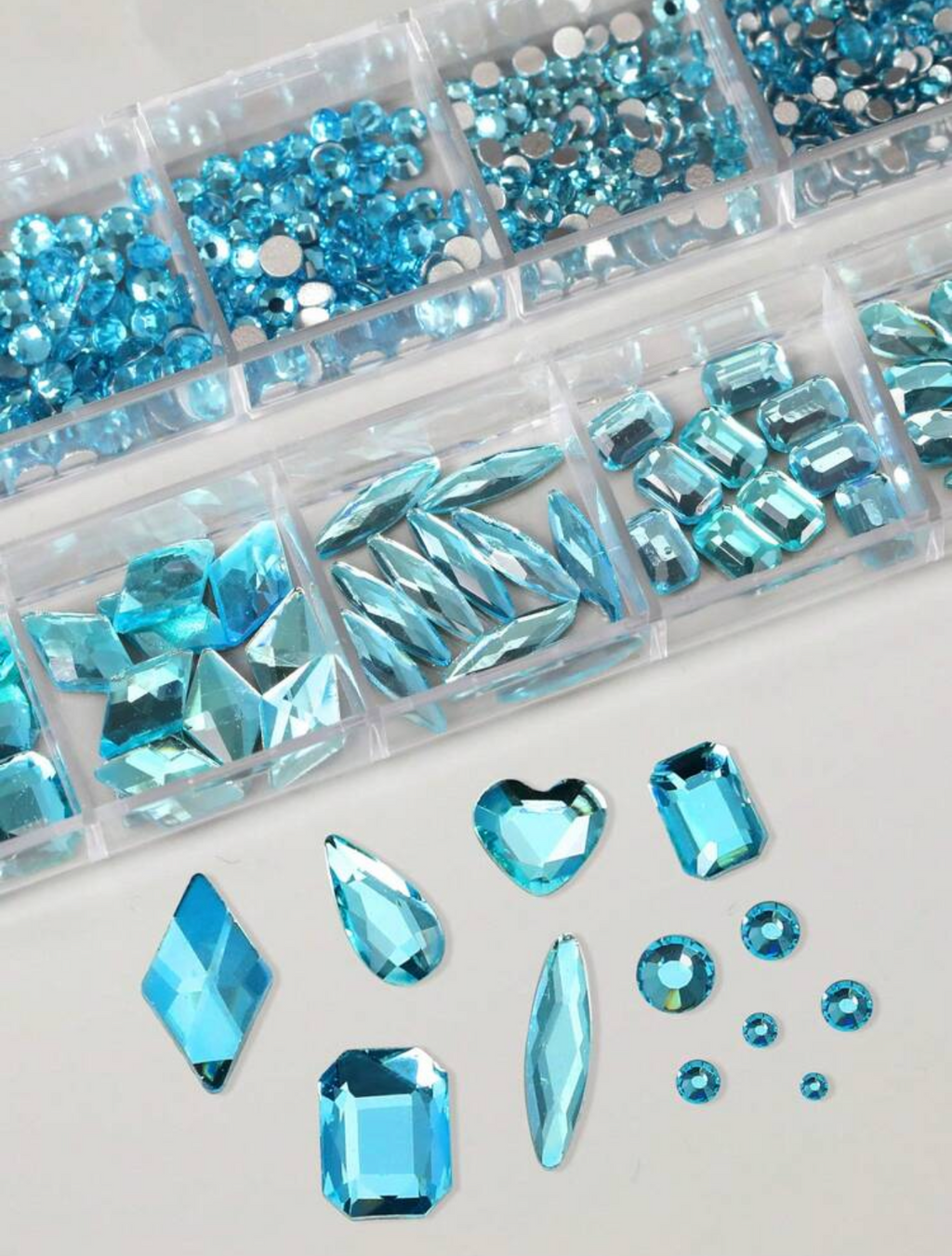 12 GRID BLUE RHINESTONES
